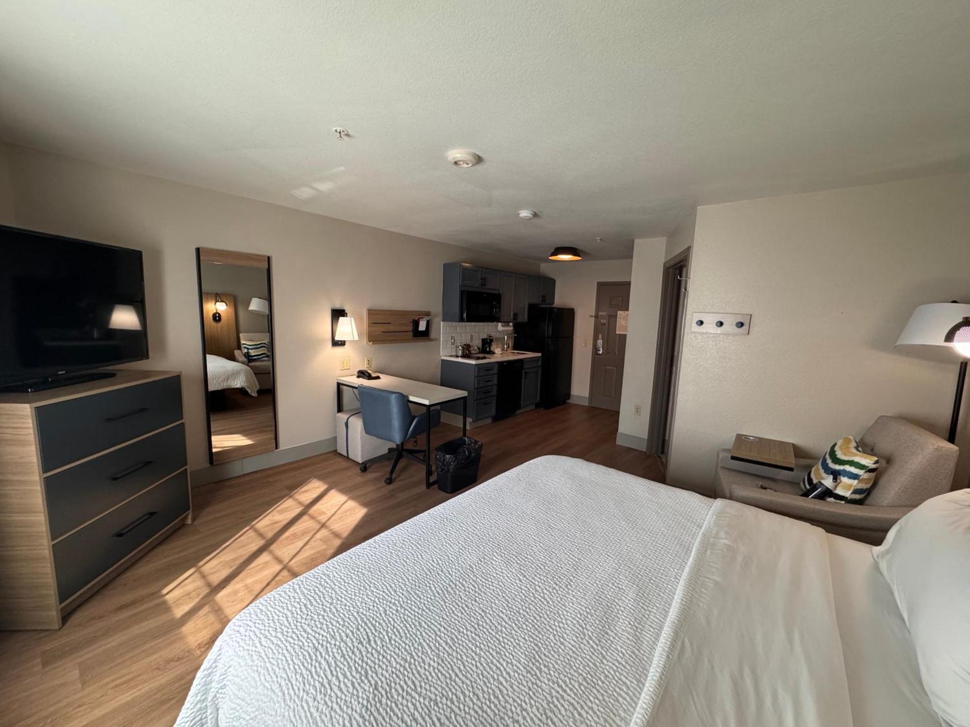 Candlewood Suites Houston The Woodlands By Ihg Exterior photo